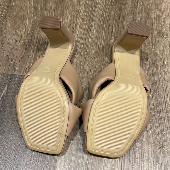 SOLD💢Faux Leather Nude Sandals w/ Thick Heels - Picture 2 of 4